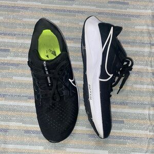 Nike Air Zoom Pegasus 38 ‘Black White’ Womens Sneakers Size 9